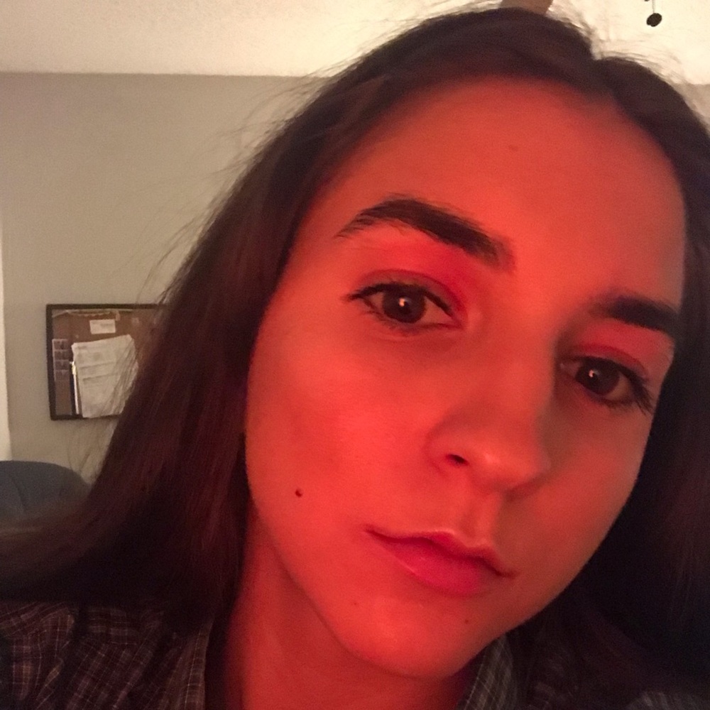Meet your Posher, Gabriela